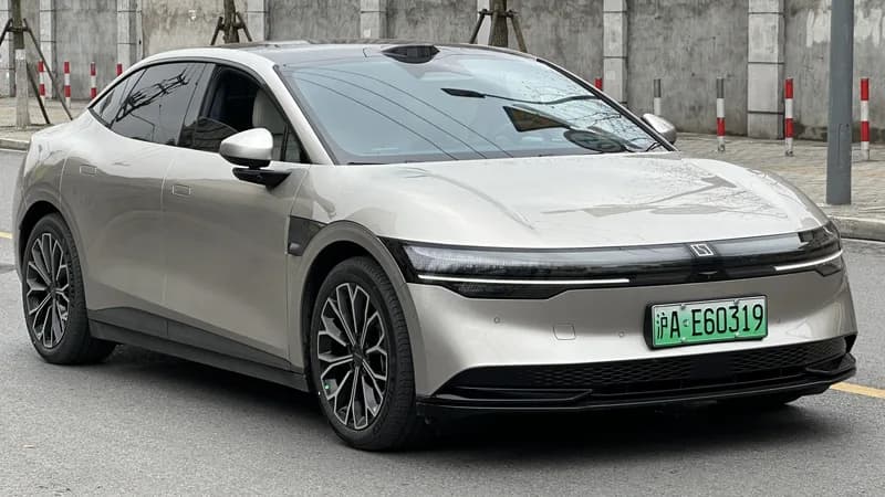 Zeekr 007